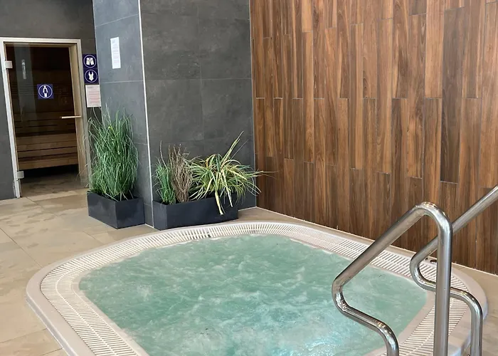 Apartamento Polanki Park Apartament Fala -Kryty Basen, Sauna, Jacuzzi, Silownia I Miejsce Parkingowe W Cenie Kołobrzeg